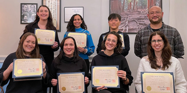 Simon-Light-Reiki-Master-Class Photo of Simon Light and the students of his Reiki Master Class